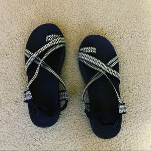 Chacos off brand